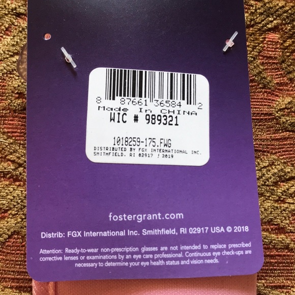 NWT Foster Grant “Monroe” readers & coordinating soft case. - Picture 6 of 6